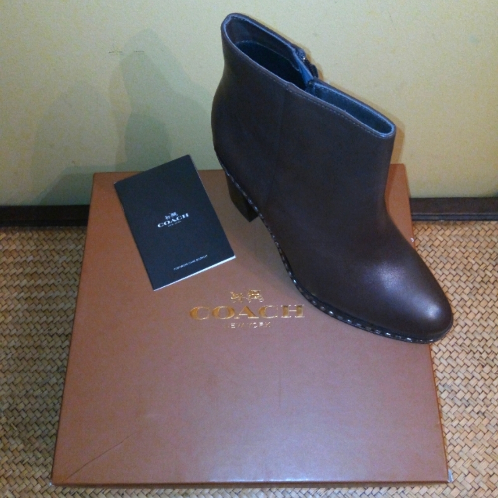 Coach Studded Justina Bootie in Brown Sz 10 NWT - Picture 16 of 16